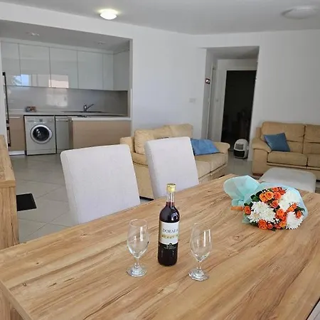 Apartment The Lighthouse Paphos