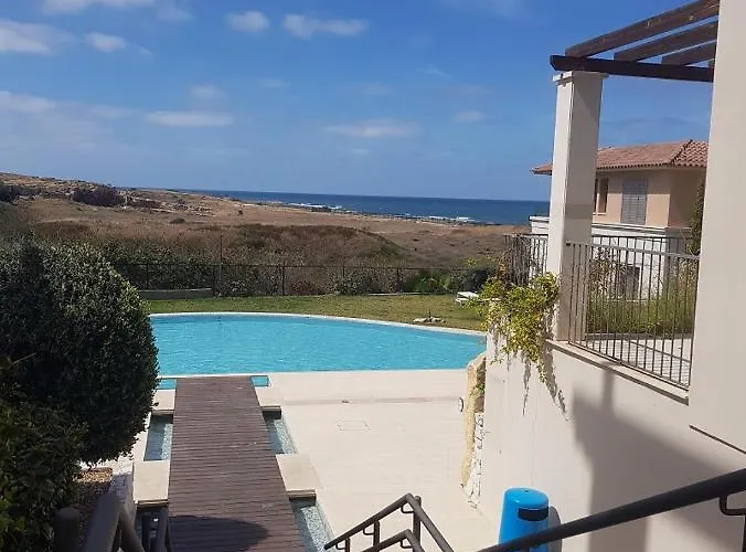 The Lighthouse 公寓 Paphos